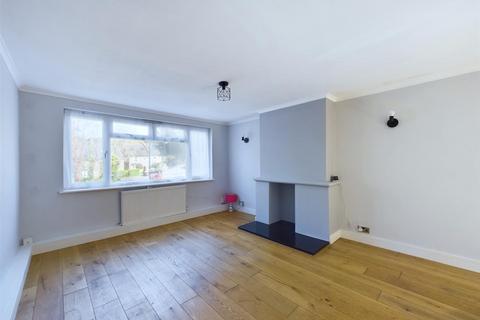 12 Ashurst Close, Kenley, CR8 5DH