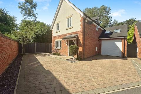 3 bedroom detached house for sale, Blackthorn Gardens, Whetstone, Leicester, Leicestershire