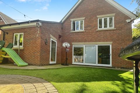 3 bedroom detached house for sale, Blackthorn Gardens, Whetstone, Leicester, Leicestershire