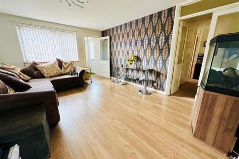 77 Shepherds Close, Romford, RM6 5AH