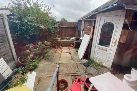 50 Veronica Close, Romford, RM3 8JN