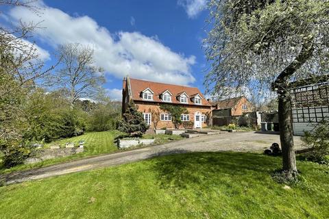 4 bedroom detached house to rent, School Lane, Colsterworth