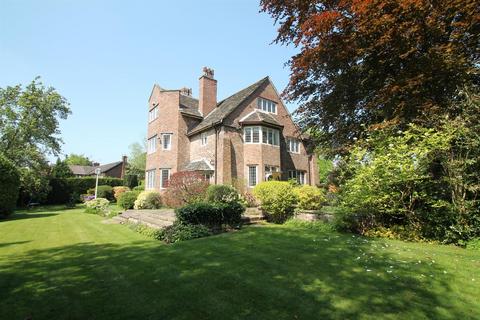 7 bedroom detached house to rent, Hale Road, Hale, Altrincham