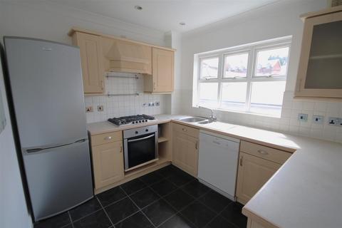 4 bedroom terraced house for sale, Gardeners Place, Chartham, Canterbury