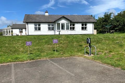 2 bedroom bungalow for sale, Kennacott Court, Widemouth Bay, Bude, Cornwall, EX23