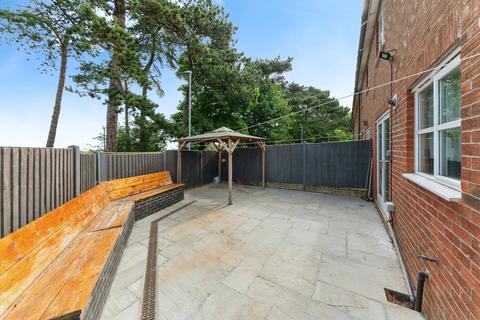 10 Osprey Drive, Great Coates, Grimsby, DN37 9HT
