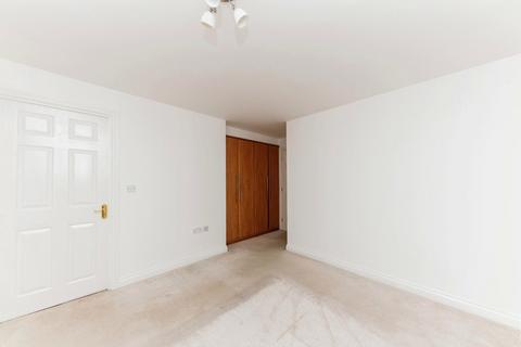 10 Osprey Drive, Great Coates, Grimsby, DN37 9HT