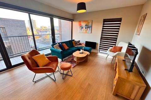 2 bedroom apartment for sale, Canal Point, Manchester M4