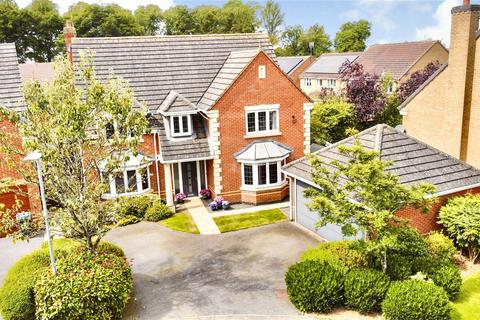 5 bedroom detached house for sale, Gleneagles Close, Hinckley LE10