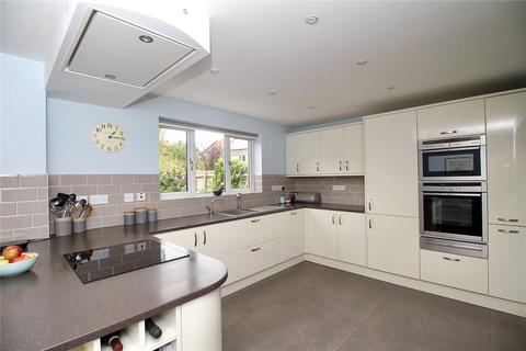 5 bedroom detached house for sale, Gleneagles Close, Hinckley LE10