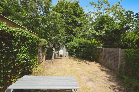 206 Powder Mill Lane, Twickenham, TW2 6EJ