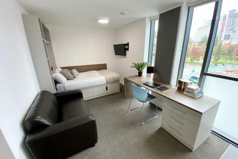 Studio to rent, Birmingham B15