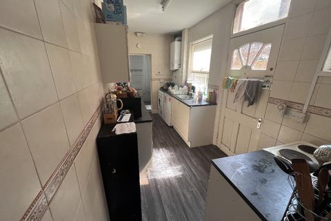 4 bedroom house share to rent, Birmingham B29