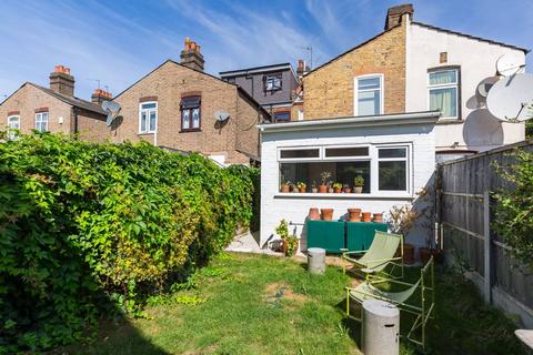 4 bedroom terraced house to rent, Haldane Road, East Ham, London, E6