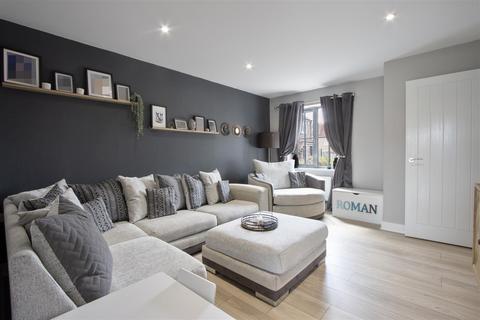 9 Chestnut Drive, Barlborough, Chesterfield, S43 4ZF