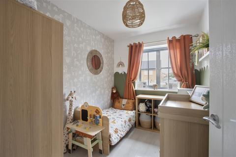 9 Chestnut Drive, Barlborough, Chesterfield, S43 4ZF