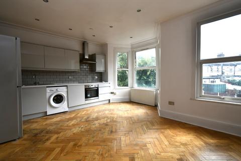 2 bedroom flat to rent, Northbrook Road, Ilford, IG1