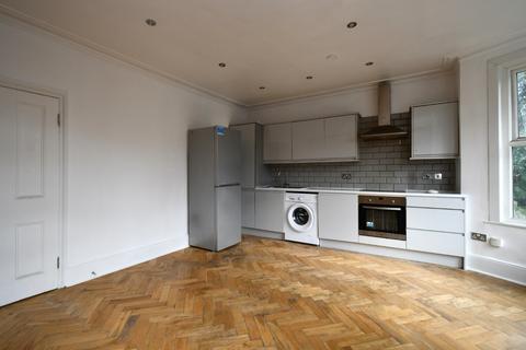 2 bedroom flat to rent, Northbrook Road, Ilford, IG1