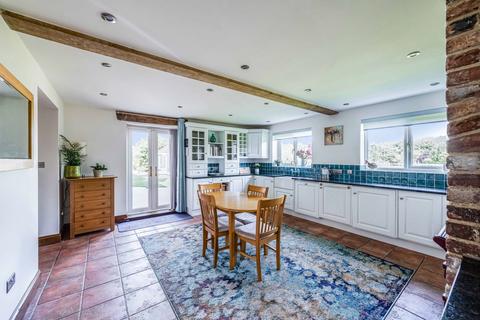 5 bedroom detached house for sale, Greenhill, Royal Wootton Bassett