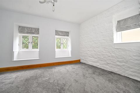 15 Providence Row, Baildon, Shipley, BD17 6LA