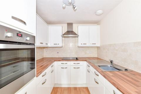 1 bedroom flat for sale, Bradford Street, Tonbridge, Kent