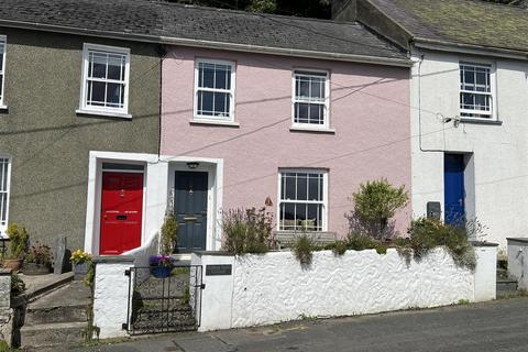 3 bedroom cottage for sale, 2 Quay Road, Goodwick