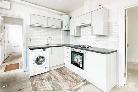 1 bedroom flat for sale, Victoria Road, St. Philips, Bristol, BS2