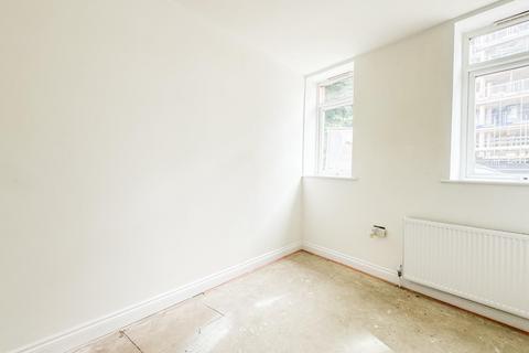 1 bedroom flat for sale, Victoria Road, St. Philips, Bristol, BS2