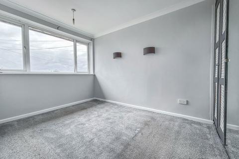 8 Timothy Close, Stoke-on-trent, ST3 5RB