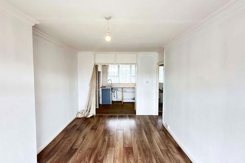 35c Erith Road, Belvedere, DA17 6HE