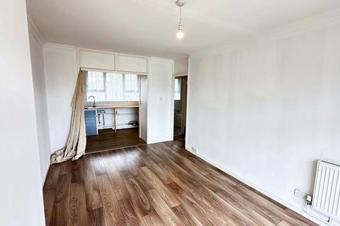 35c Erith Road, Belvedere, DA17 6HE