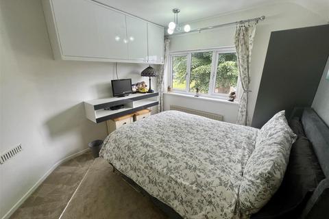 4 bedroom semi-detached house for sale, Grove Park, Kingswinford, West Midlands, DY6 9AD