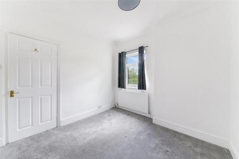 18a Lower Downs Road, London, SW20 8QF