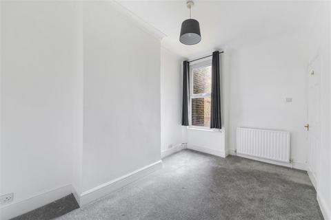 18a Lower Downs Road, London, SW20 8QF