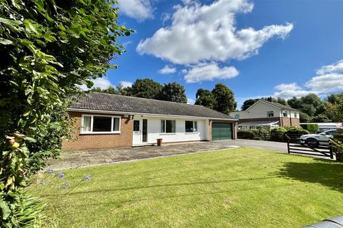 3 bedroom detached bungalow for sale, Richmond