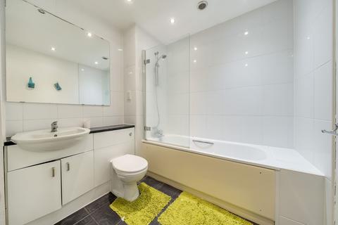 15 Eothen Close, Caterham, CR3 6JU