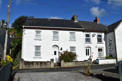 4 bedroom end of terrace house for sale, Crud Yr Awel, Llandysul