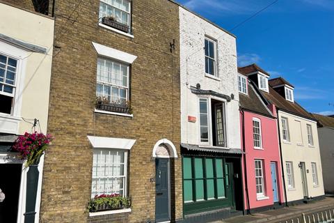 3 bedroom terraced house for sale, Middle Street, Deal, Kent, CT14