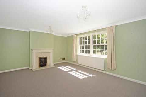 2 bedroom apartment for sale, Burnhams Field, Weston Turville