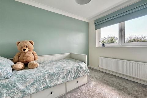 145 Sandgate Drive, Kippax, Leeds, LS25 7QP