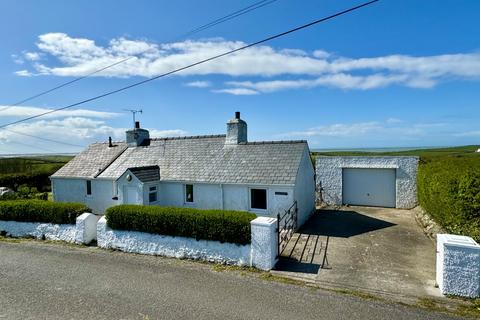 2 bedroom bungalow for sale, Llanfaethlu, Holyhead, Isle of Anglesey, LL65