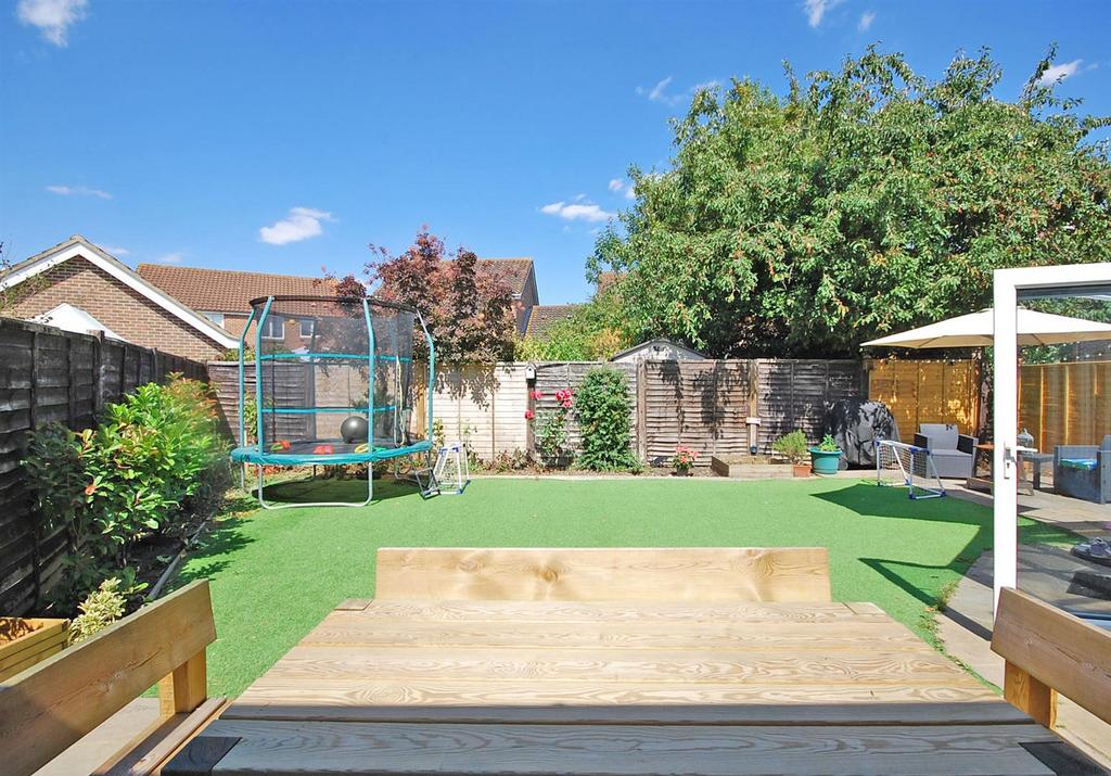 Rear Garden b.jpg