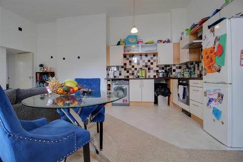 14 The Crescent, Gloucester, GL1 3LF