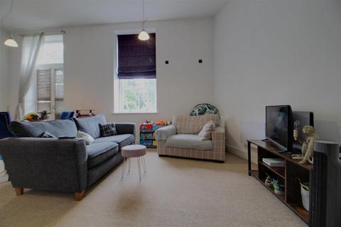 14 The Crescent, Gloucester, GL1 3LF