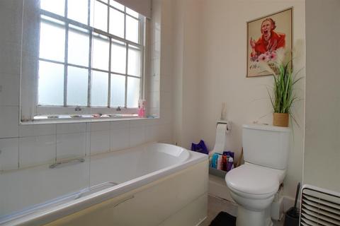 14 The Crescent, Gloucester, GL1 3LF