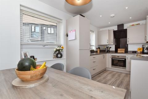 Flat 1, 2 Brooke Close, Margate, CT9 5FQ
