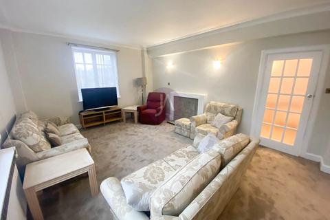 4 bedroom apartment to rent, Cropthorne Court, 20-28 Maida Vale, London, W9