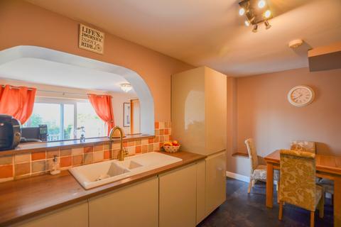 30 Celia Heights, Bodmin, PL31 1EH