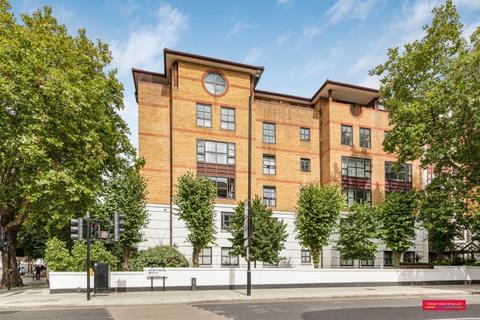 2 bedroom flat to rent, Gloucester Terrace London W2