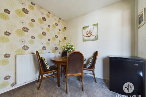 58 Warrenside Close, Blackburn, BB1 9PF
